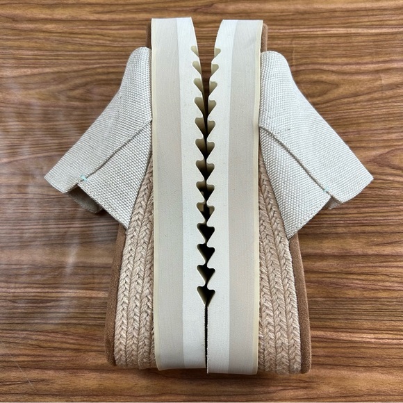 Toms Cream Platform Sandals - Picture 8 of 10